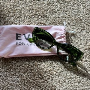 Light Green EvryJewels sunglasses, greenframe and lense